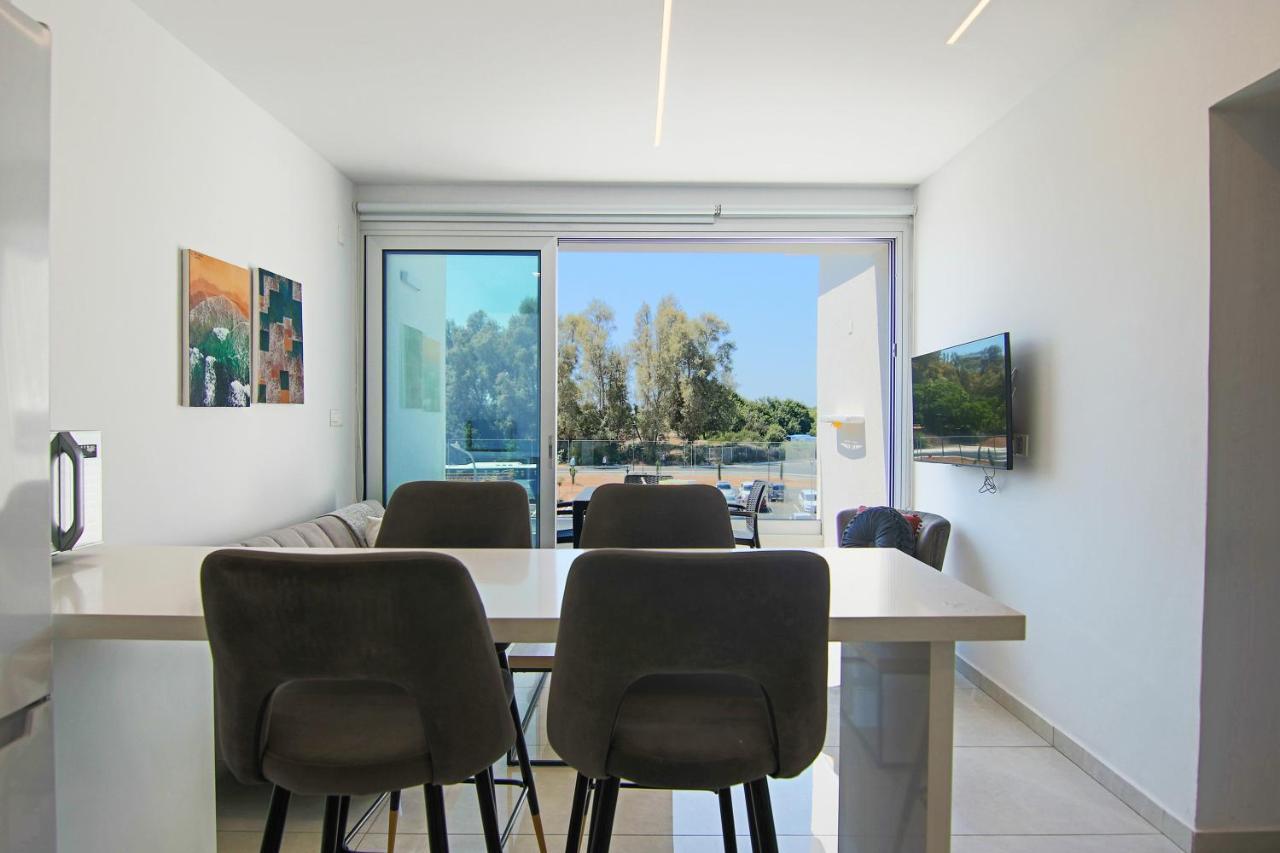 Phaedrus Living - Seaside Executive Flat Harbour 203 Apartment Paphos Ngoại thất bức ảnh