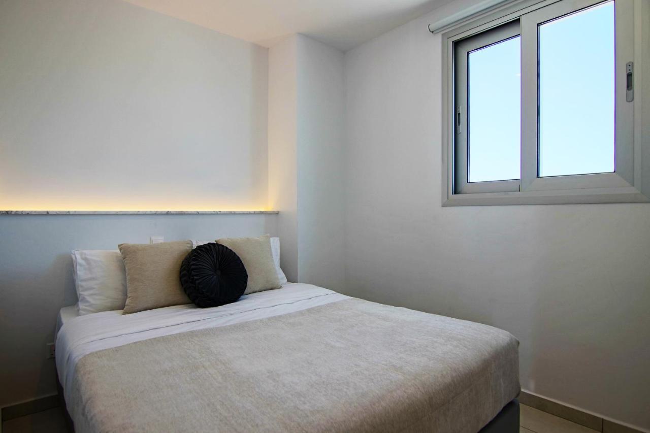 Phaedrus Living - Seaside Executive Flat Harbour 203 Apartment Paphos Ngoại thất bức ảnh