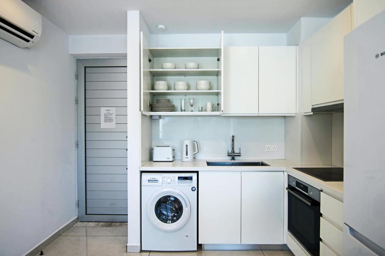 Phaedrus Living - Seaside Executive Flat Harbour 203 Apartment Paphos Ngoại thất bức ảnh